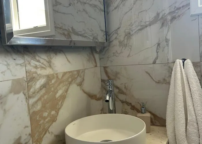 Fiosal 3 3* Σκιάθος Πόλη